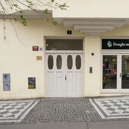 Days - Funky - Netflix - Center Lägenhet